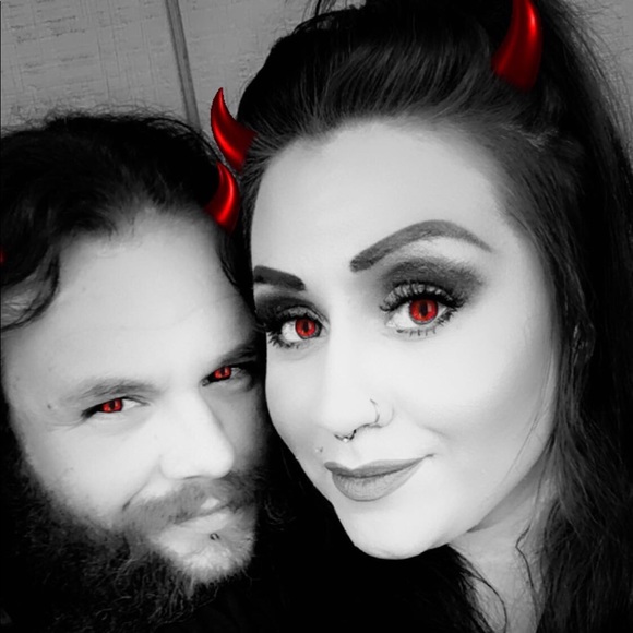 Meet your Posher, Gabrielle - Picture 2 of 2